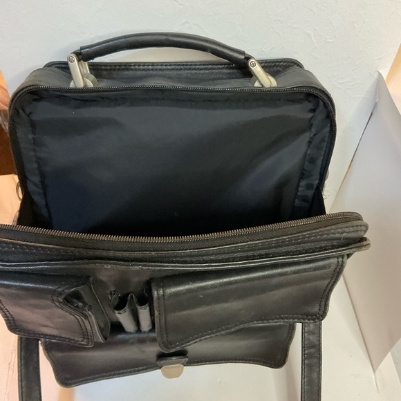 Black Leather UNISEX Bag - Picture 6 of 8